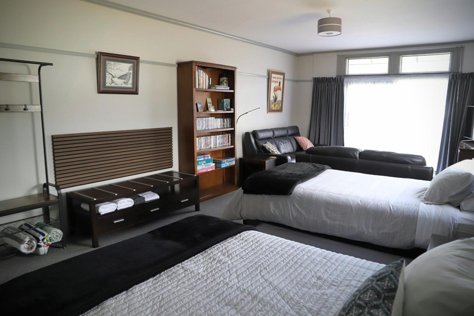 Catnap Cottage, Newly Renovated Manapouri Exteriör bild